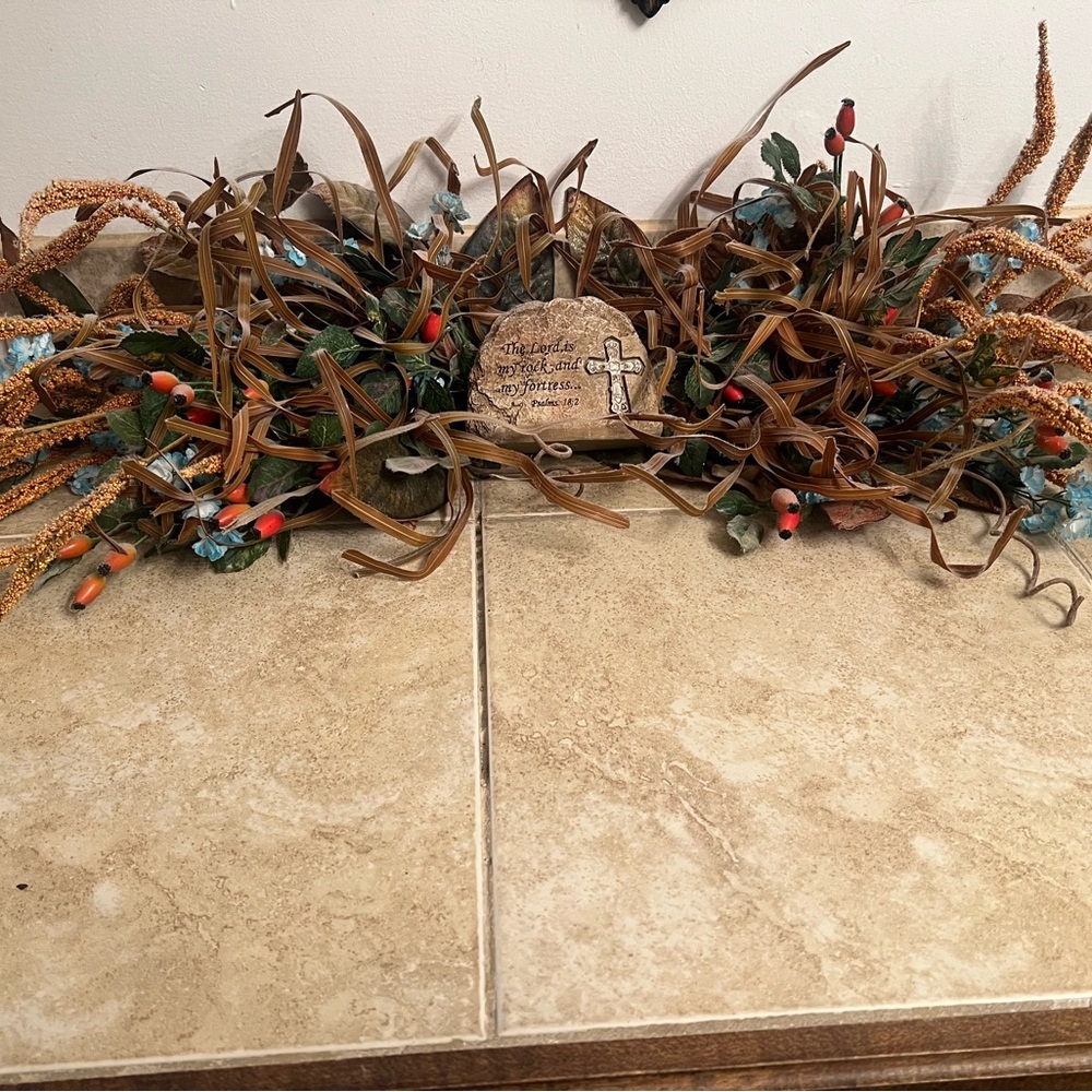 Rustic Holiday Floral Arrangement